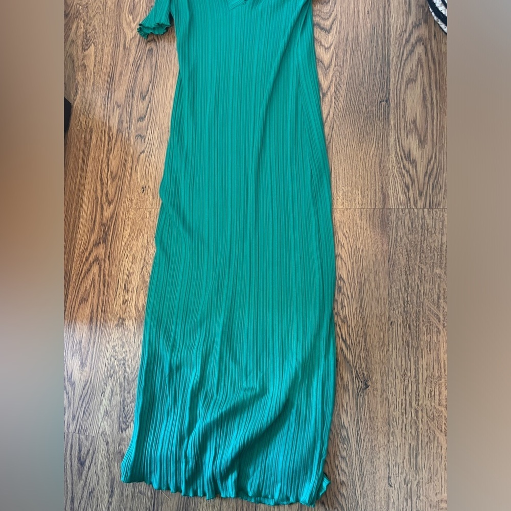 Bimba y Lola ribbed midi dress vibrant green xs fitted lightweight comfy beach - Picture 3 of 9